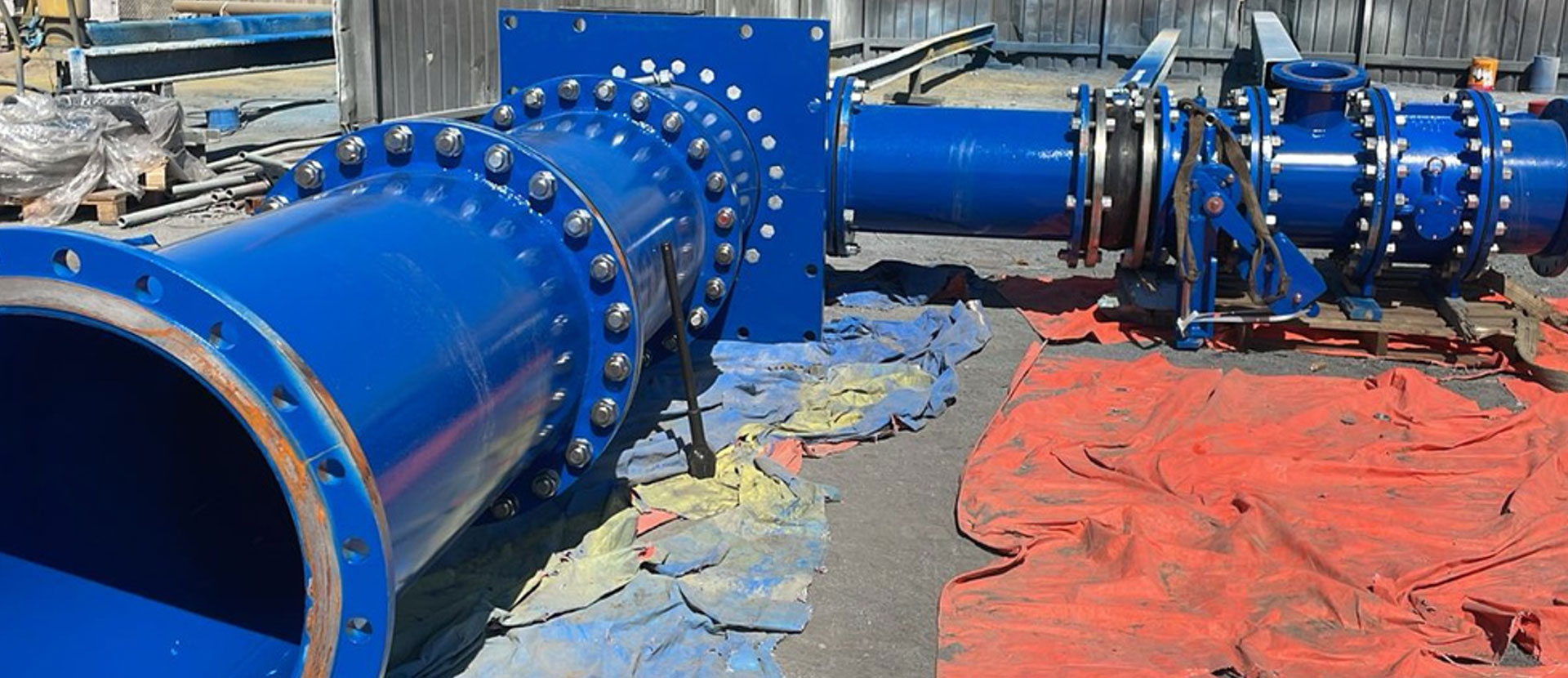 Cross country pipeline construction and mainline welding